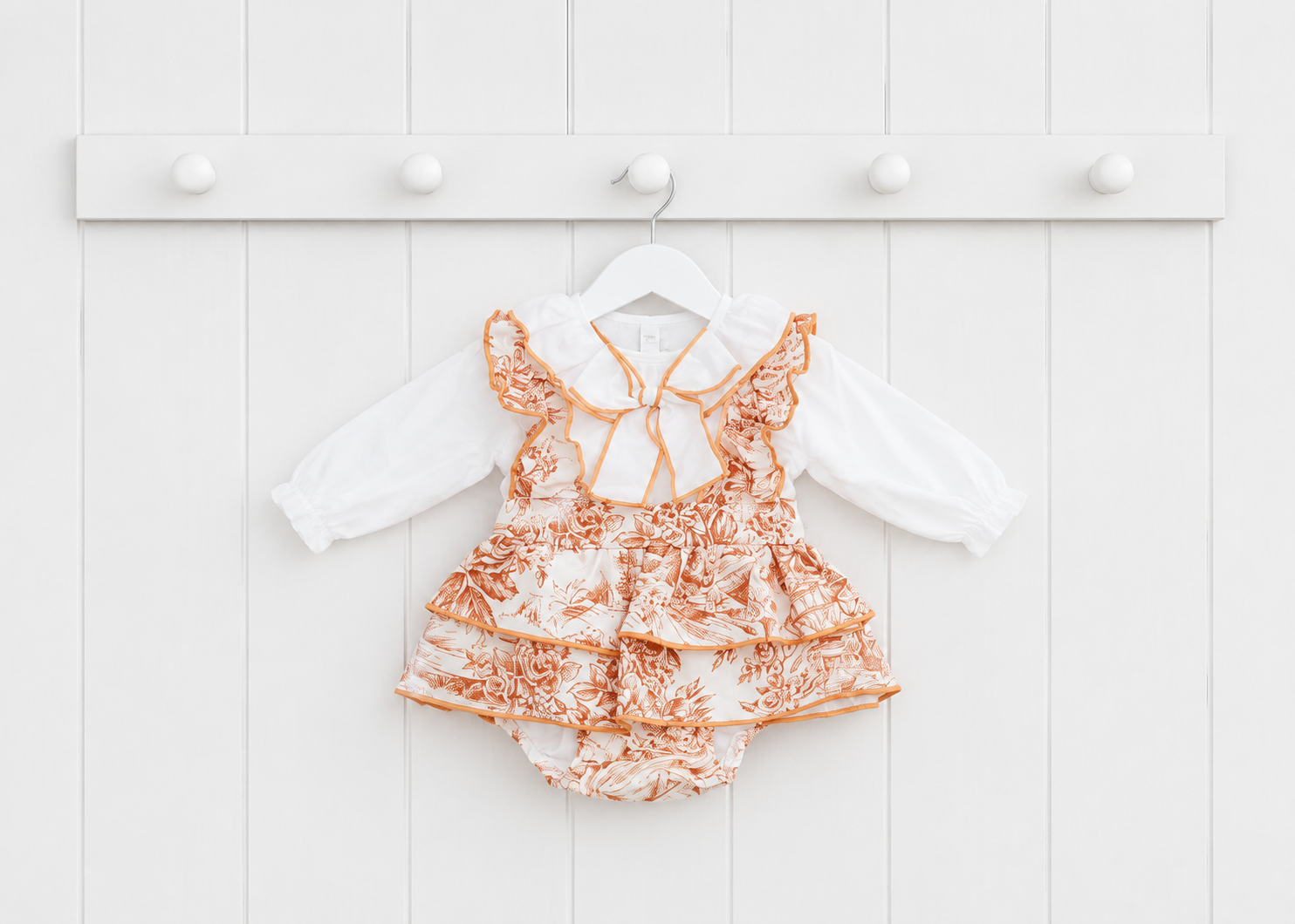 Beautiful Spanish Orange  Set