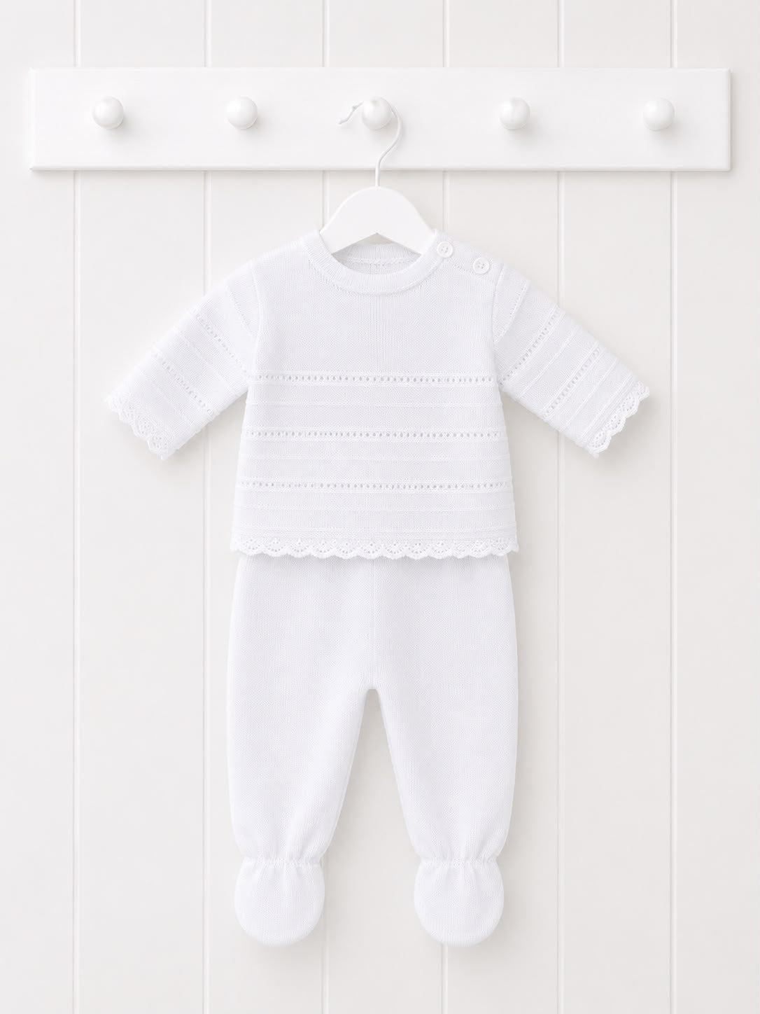 White Knitted set